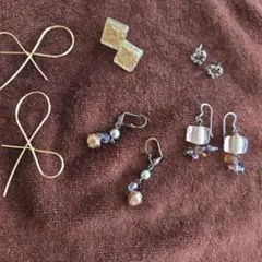 リボン型フープピアスとスタッドピアスセット