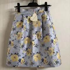 花柄　スカート トランテアンソンドゥモード