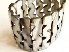 年代物 当時物 天然自然素材 個性派シェル 貝殻 黒系vintageブレスレット