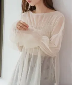 kastane シャーリングダブルチュールtee アイボリーのサムネイル