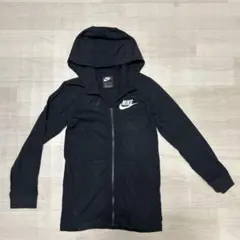 値下げ中　Nike 黒 フード付きパーカー