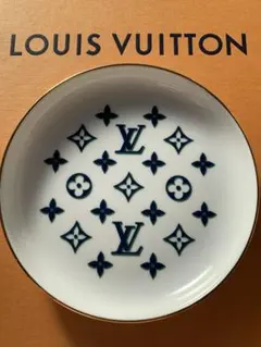 【新品未使用】LOUIS VUITTONルイヴィトン　食器　アシェット　一枚 2026年最新】LOUIS VUITTON 食器の人気アイテム - メルカリ