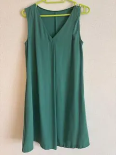 【JUSGLITTY】ジャスグリッティ/ノースリーブ 緑色 ひざ丈ワンピース