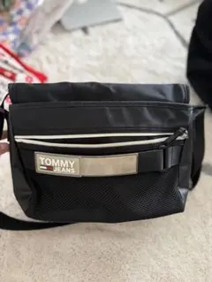 TOMMYJEANSトミージーンズショルダーバッグのサムネイル