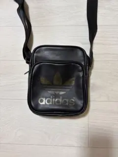 adidas ショルダーバッグ ブラックのサムネイル