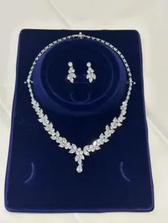 ネックレス&ピアスセット　ウェディングアクセサリー