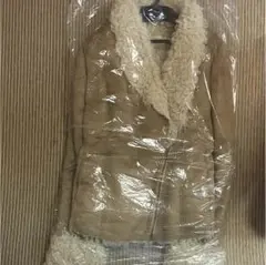 ungridムートンジャケット