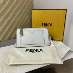 ✨極美品✨FENDIフェンディ　FFダイヤモンド　レザー　フラグメントケース
