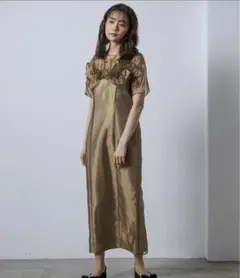 kaene ゴールド　ドレス