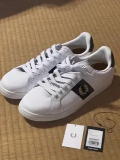 【新品】FRED PERRY スニーカー ホワイト（B1311）のサムネイル