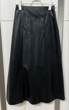 新品未使用上品合皮ウエストゴムロングフレアスカートLサイズ黒