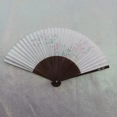 花模様の木製扇子
