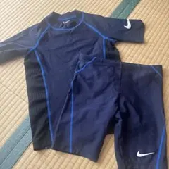 Nike ラッシュガード水着