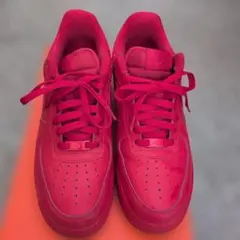 NIKE AIR FORCE 1 レッド スニーカー