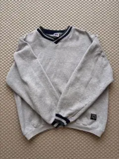 古着　グレー Vネック トレーナー　冬　裏起毛