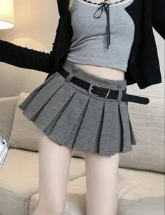 ベルト付き プリーツ ミニスカート グレーのサムネイル