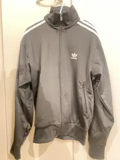 adidas firebird ジャケット ブラック