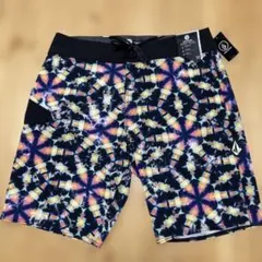 VOLCOM ボルコム 水着　ボードショーツ　サーフパンツ　スイムパンツ　32