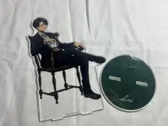 進撃の巨人　リヴァイ　ビックアクリルスタンド