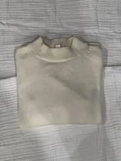 アイボリー 長袖ニットセーター