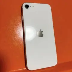 Apple iPhone SE (第3世代) ホワイト