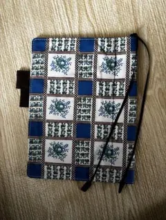 手帳カバー 青と白 花柄 A5サイズ