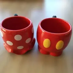ミニーマウスとミッキーマウスのマグカップセット