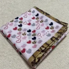 （美品）CELINE ハート柄シルクスカーフ 58cm