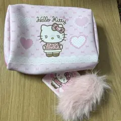 新品・未使用　ハローキティ　ギャルシリーズ　コスメポーチ　ファーチャーム付き