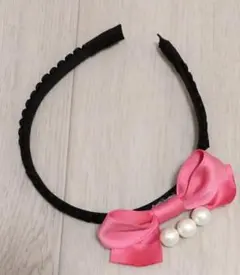 【HeartE】新品 マゼンダピンクパール付きリボンカチューシャ＋ハートシール付