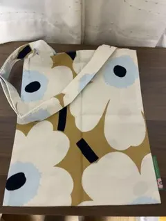 marimekko ウニッコ柄　トートバッグ