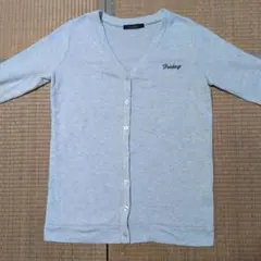グレー Vネックボタンカーディガン Friday刺繍