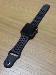 Apple Watch 本体 NIKEモデル　スポーツバンド / ブラック