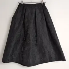 ふくれジャカード素材　スカート　ブラック　黒　フリーサイズ