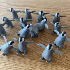 最終価格　新品未使用　子ペンギン　フィギュア 15体セット