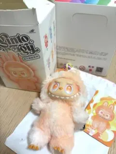 POPMART ラブブ LABUBU エナジー　happiness オレンジ