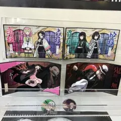 鬼滅の刃 ミニ屏風 コレクションと缶バッジ