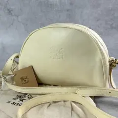【未使用級✨】イルビゾンテ ハーフムーン ショルダーバッグ アイボリーのサムネイル