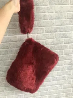 ファーバッグ　クラッチ　赤