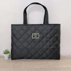 【ハンドメイド】  手さげ レッスンバッグ 絵本バッグ　黒　ナイロンキルティング