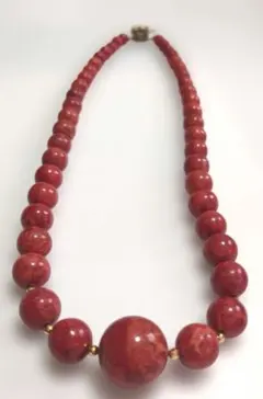 赤珊瑚？ネックレス