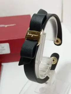 サルヴァトーレフェラガモ　Ferragamo　ヴァラ リボン　ブレスレット