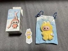ポップマート　ラブブ　イニシャル　P POP MART LABUBU