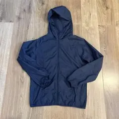 ユニクロ　ウインドブレーカー　150サイズ