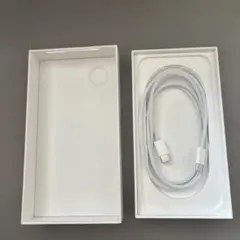 iPhone16e 【空箱】　充電コード付き　未使用