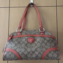 Item thumbnail for item cff5d4e2-7ff4-4b59-9551-a9ef87fd4475