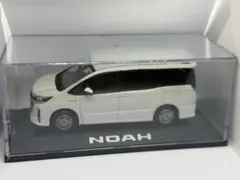 トヨタ 新型 NOAH VOXY ミニカー 2台セット 非売品カラーサンプル