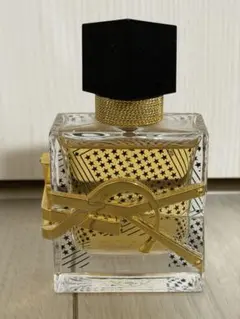 イヴ・サンローラン 香水　リブレオーデパルファム　30ml 即購入可