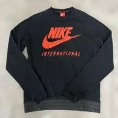 NIKE INTERNATIONAL スウェット ブラック/オレンジ
