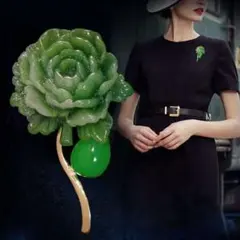 翡翠風 緑色の花 デザインブローチ
